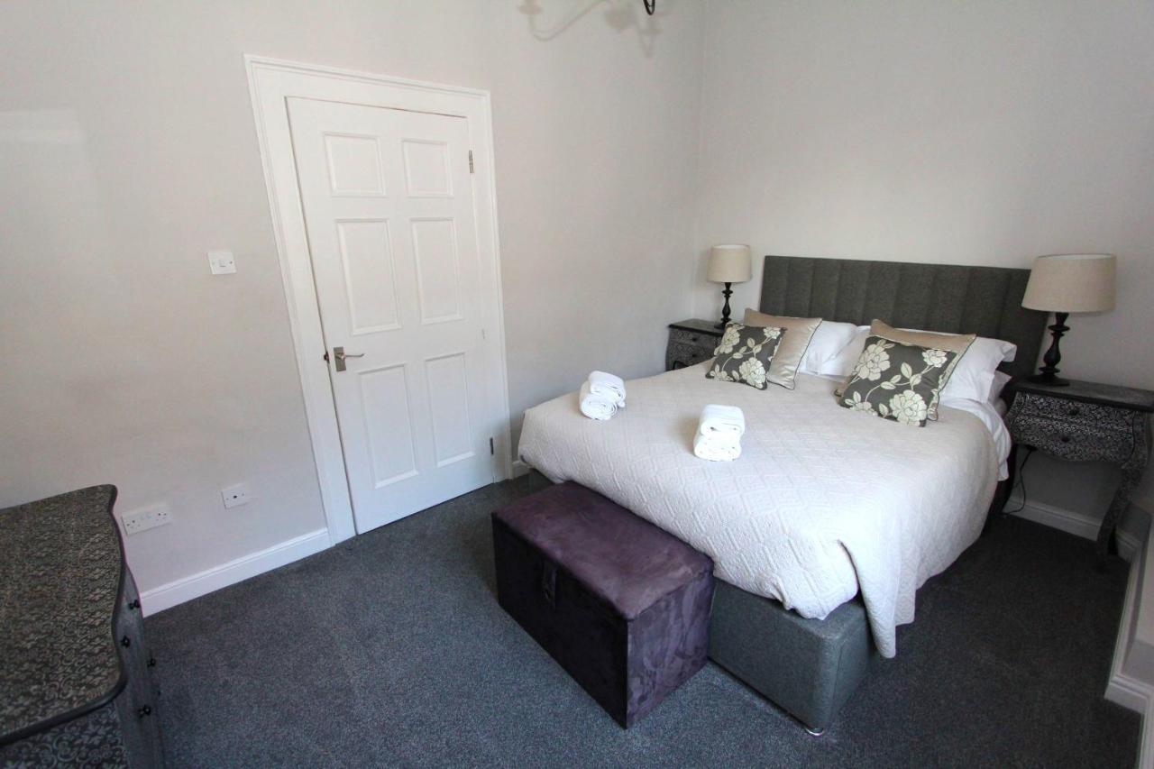 Character Apartment With Views Over City Centre & The Historic Rows 切斯特 外观 照片
